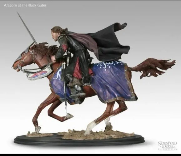 Aragorn at the Black Gates The Lord of the Rings The Return Of The King Sideshow Weta