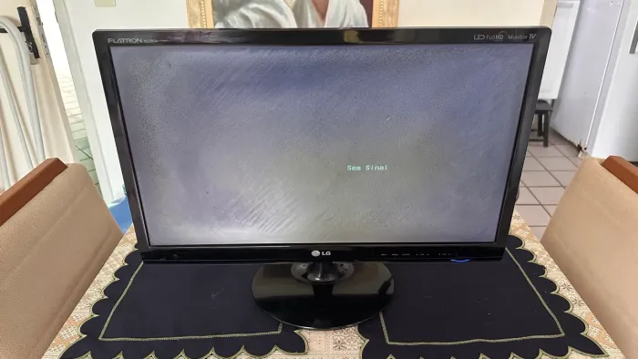 TV/Monitor LG 21 polegadas