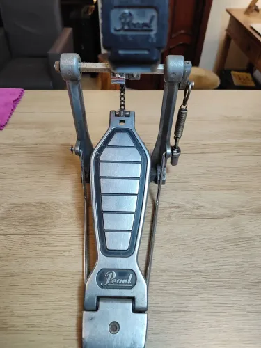 Pedal de bumbo pearl 