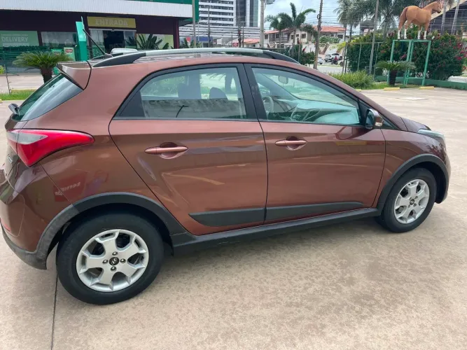 Hyundai HB20X Premium 1.6 Flex 16V Aut. 2014