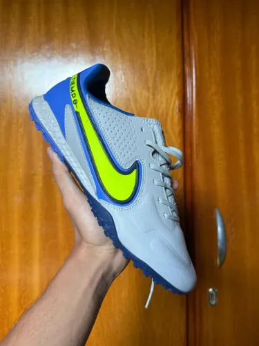 Chuteira Society Nike Tiempo 9 Legend Academy Tamanho 39.5BR