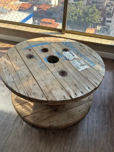 Carretel madeira