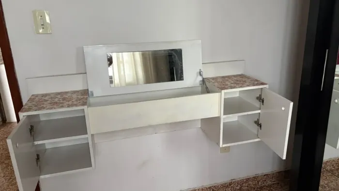 Vende-se penteadeira MDF reforçada