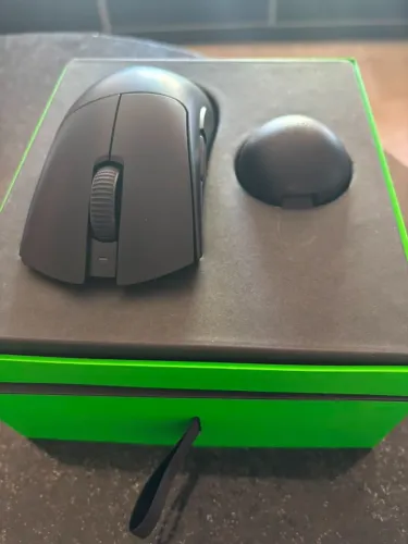 RAZER DEATHADDER V4 PRO