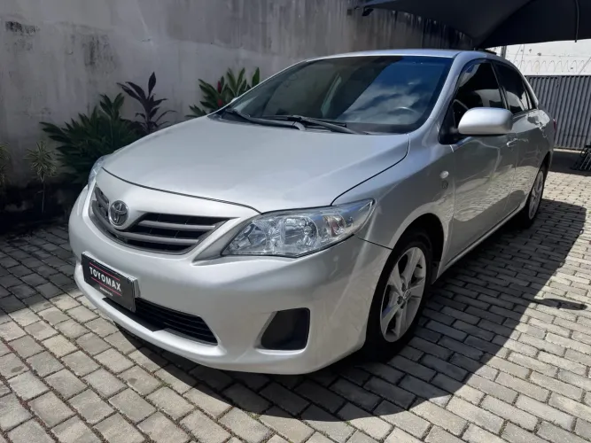 Toyota Corolla GLI 1.8 Flex 16V Aut. 2013