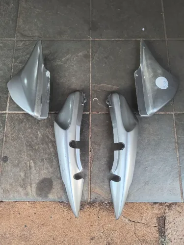 Tampas laterais e rabeta Titan cg 150 paralela
