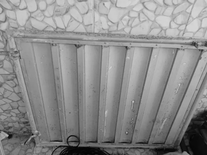 Janela galvanizada 1.10×90