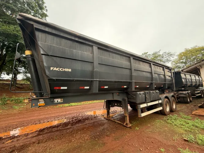 Rodocaçamba Facchini
