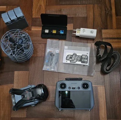 Drone DJI Mini 5 Pro na Caixa com Acessórios Originais