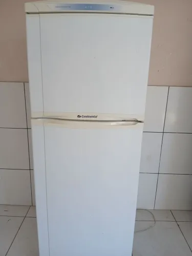 Geladeira continental nunca mexida funcionando