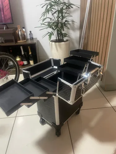 Mala para maquiagem C/ repartimento