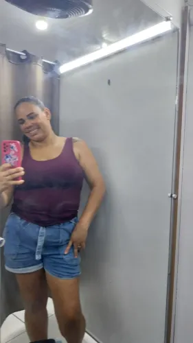 Diarista disponível apenas pra faxina pra mais informações zap * 