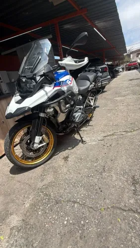 BMW GS 1250 HP BAIXA KM MANUAL E NOTA FISCAL  EXCELENTE ESTADO DE CONSERVAÇÃO 