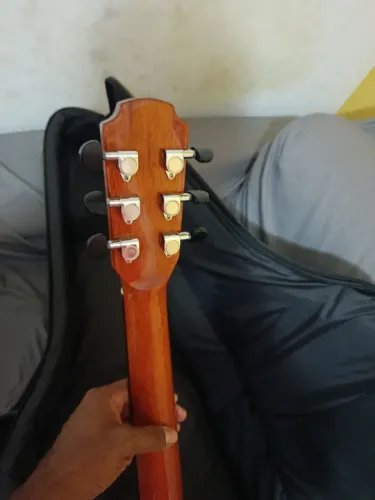 Violão e capa