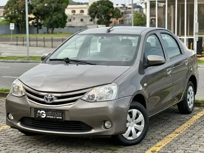 Toyota Etios X Sedan 1.5 Flex 16V 4P Mec. 2017