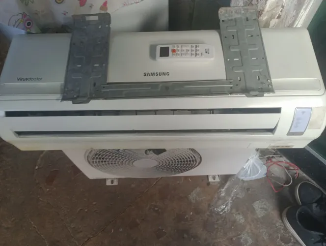 Central de ar 9000mil btus com a placa da evaporadora com problema ,condensadora perfeita
