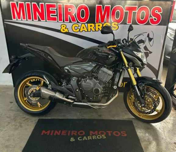 CB 600F HORNET