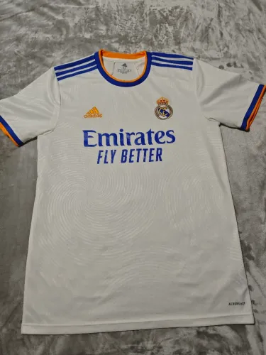 camisa adidas real madrid 21/22 branca M