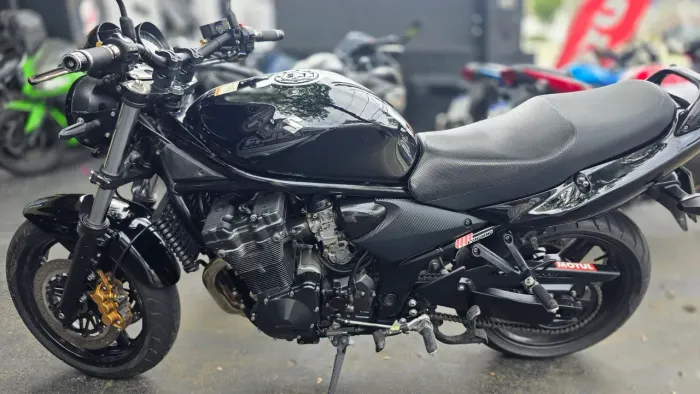 Bandit 1200S
