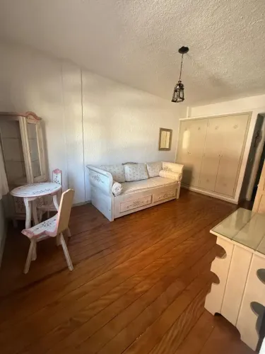 Imóvel para aluguel tem 21 metros quadrados com 1 quarto em Alto - Teresópolis - Rio de Ja