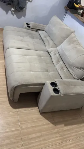 Sofá 2,50mts cor areia