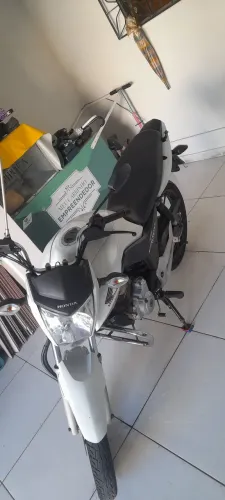 Procuro terreno na serra na Honda 160 2020 Apenas 44.800km