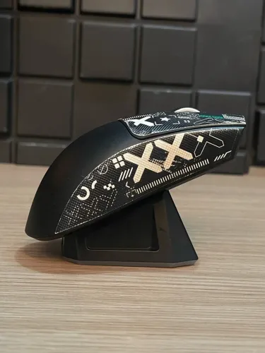 ATTACK SHARK MOUSE X11 C/ BASE DE CARGA ARGB, PAW3311, 1K POLLING RATE
