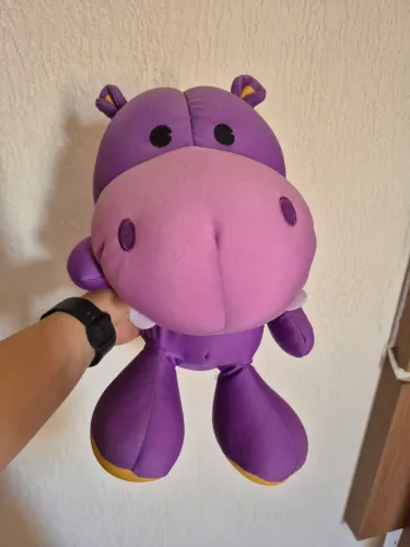 Hipopótamo de pelúcia marca Lud
