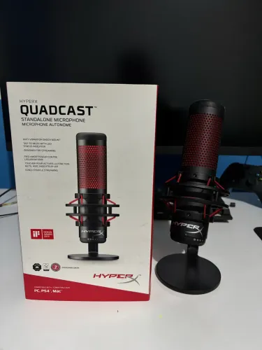 HyperX QuadCast USB - Microfone para Streaming e Criação de Conteúdo