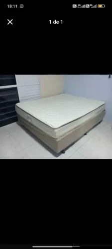 Cama de casal/ molas ensacadas 6 meses de uso