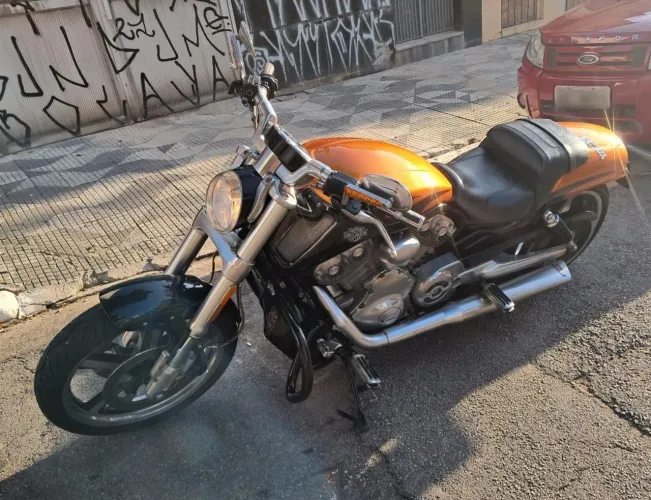 Moto a venda