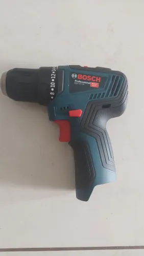 Parafusadeira bosch 12v30 nova sem uso