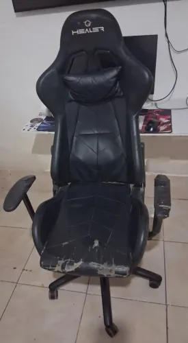 Cadeira Gamer Healer Reclinável com Apoio de Braços e Almofada