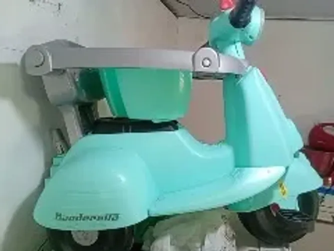 Triciclo novo motivo quero compra um com dois lugares
