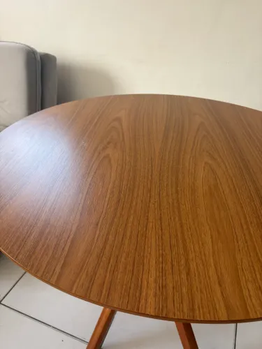 Mesa de madeira redonda - 90 cm