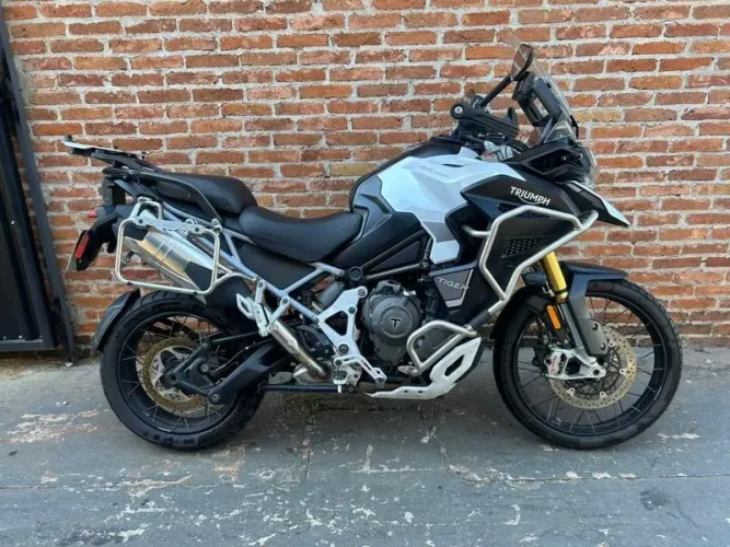 TRIUMPH TIGER 1200 RALLY EXPLORER 2022