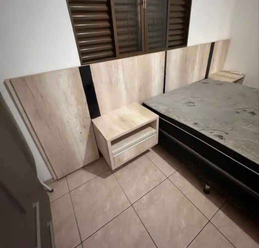 Cabeceira de Casal c/ 2 mesa de cabeceira