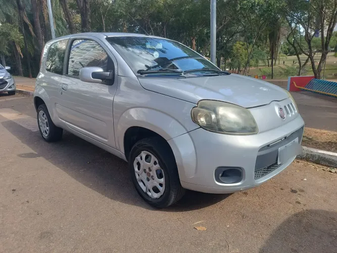 Fiat Uno Vivace 1.0 EVO Fire Flex 8V 3P 2012
