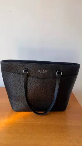 Bolsa Guess grande Preta