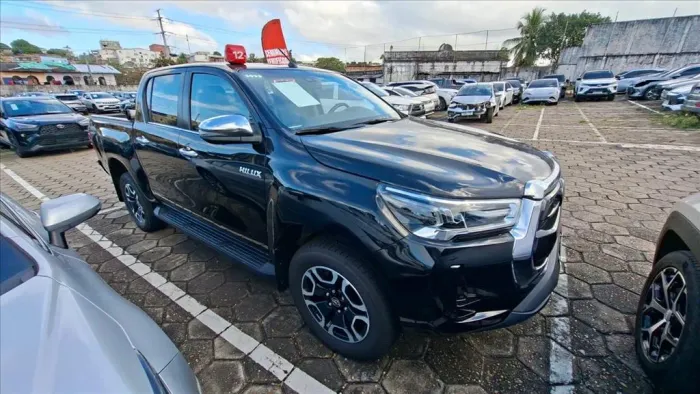Toyota Hilux CD SRX 4X4 2.8 TDI 16V Diesel Aut. 2023