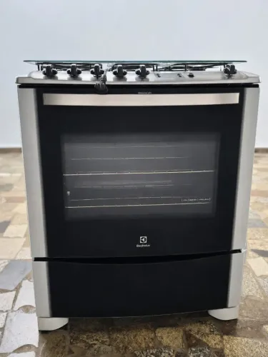 Fogão Electrolux 5 bocas com mesa inox tripla chama e timer