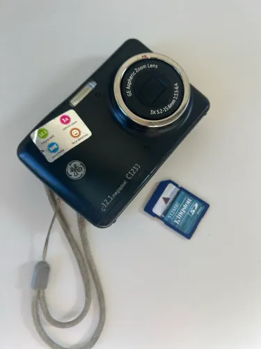 Camera digital GE aespheric zoom!!