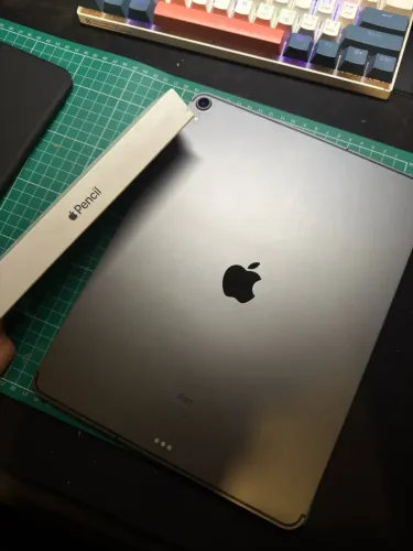 iPad Pro 13 ? + Apple pencil 2 geração