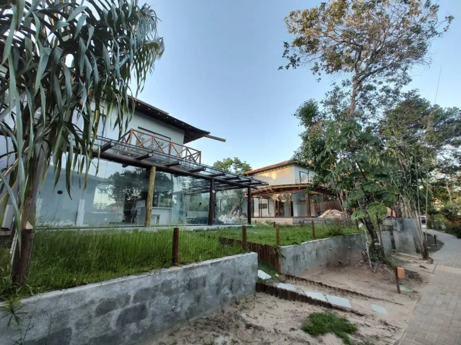 Linda Casa Pronta Alto da Enseada 136m² Duplex 3 Quartos Praia Forte Estrada do Coco / Lin