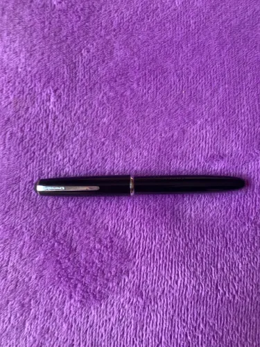 Caneta tinteiro preta da marca Compactor - modelo antigo da década de 70