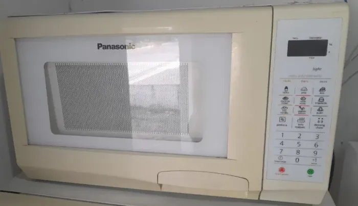 Microondas Parasonic 21L Seminovo