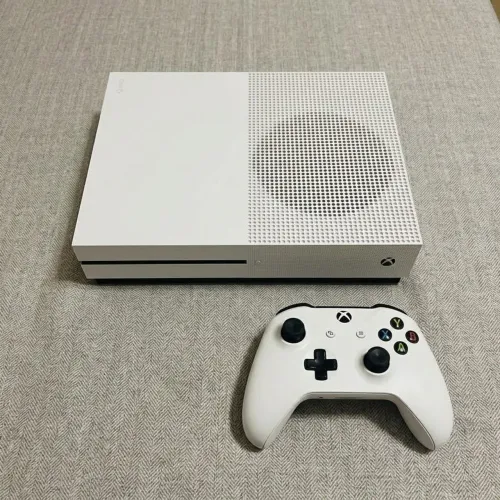 XBOX ONE S 500 GB + CONTROLE + JOGOS