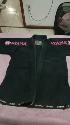 Kimono de Jiu-Jitsu Atama feminino F3 seminovo