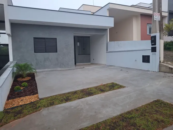 Casa térrea condomínio Villagio Ipanema 1