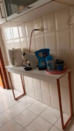 Estou vendendo este aparador pra cozinha